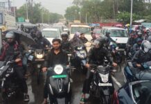 म्हाळुंगे: राधा चौकात पावसामुळे भीषण वाहतूक कोंडी; नोकरदार आणि विद्यार्थ्यांचे अतोनात हाल Mahalunge traffic